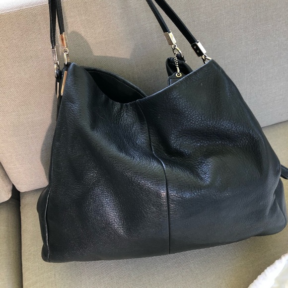 Coach Handbags - Beautiful coach hand bag